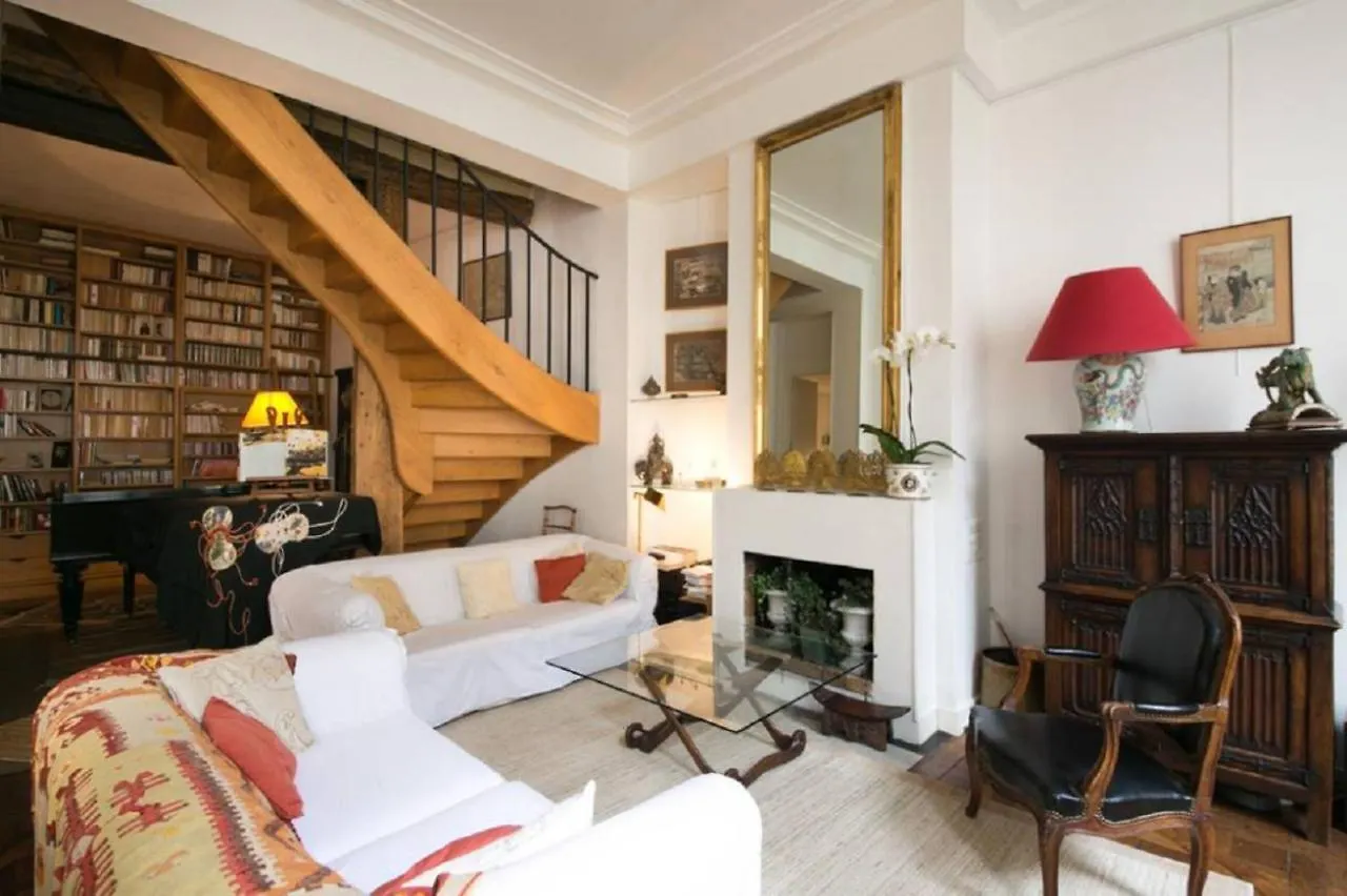 Duplex St-Michel - Quartier Latin Apartment Paris